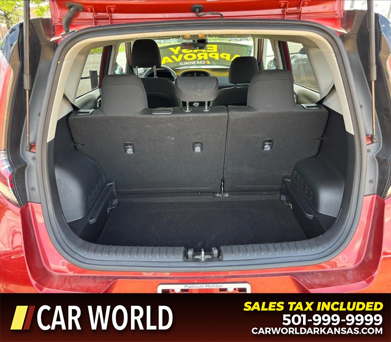 Kia Soul Vehicle Full-screen Gallery Image 6