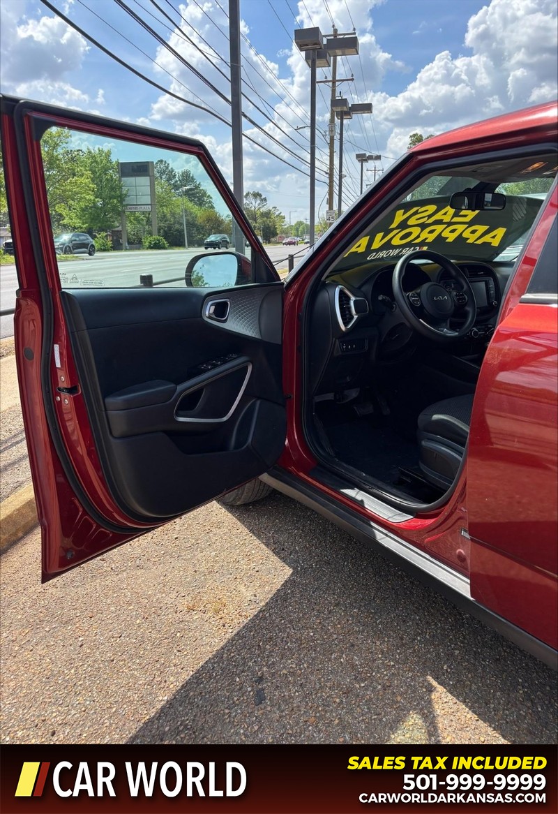 Kia Soul Vehicle Full-screen Gallery Image 12