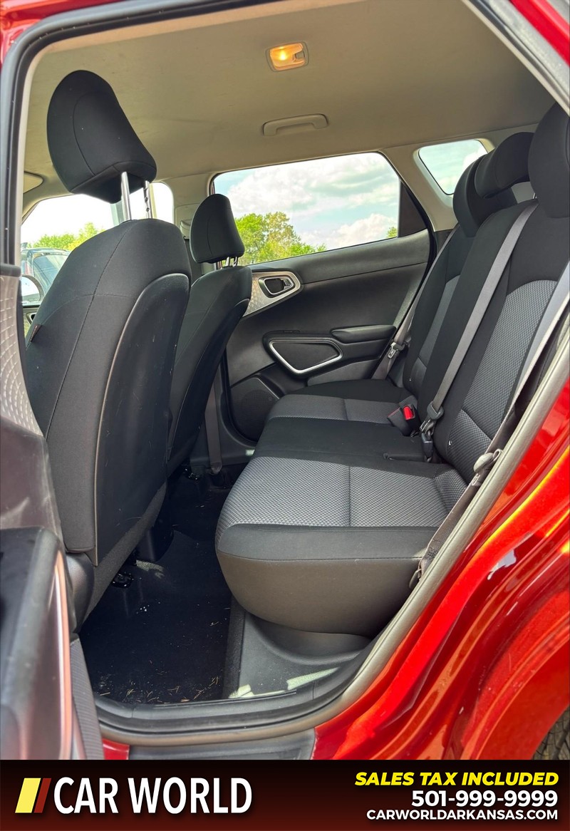 Kia Soul Vehicle Full-screen Gallery Image 15