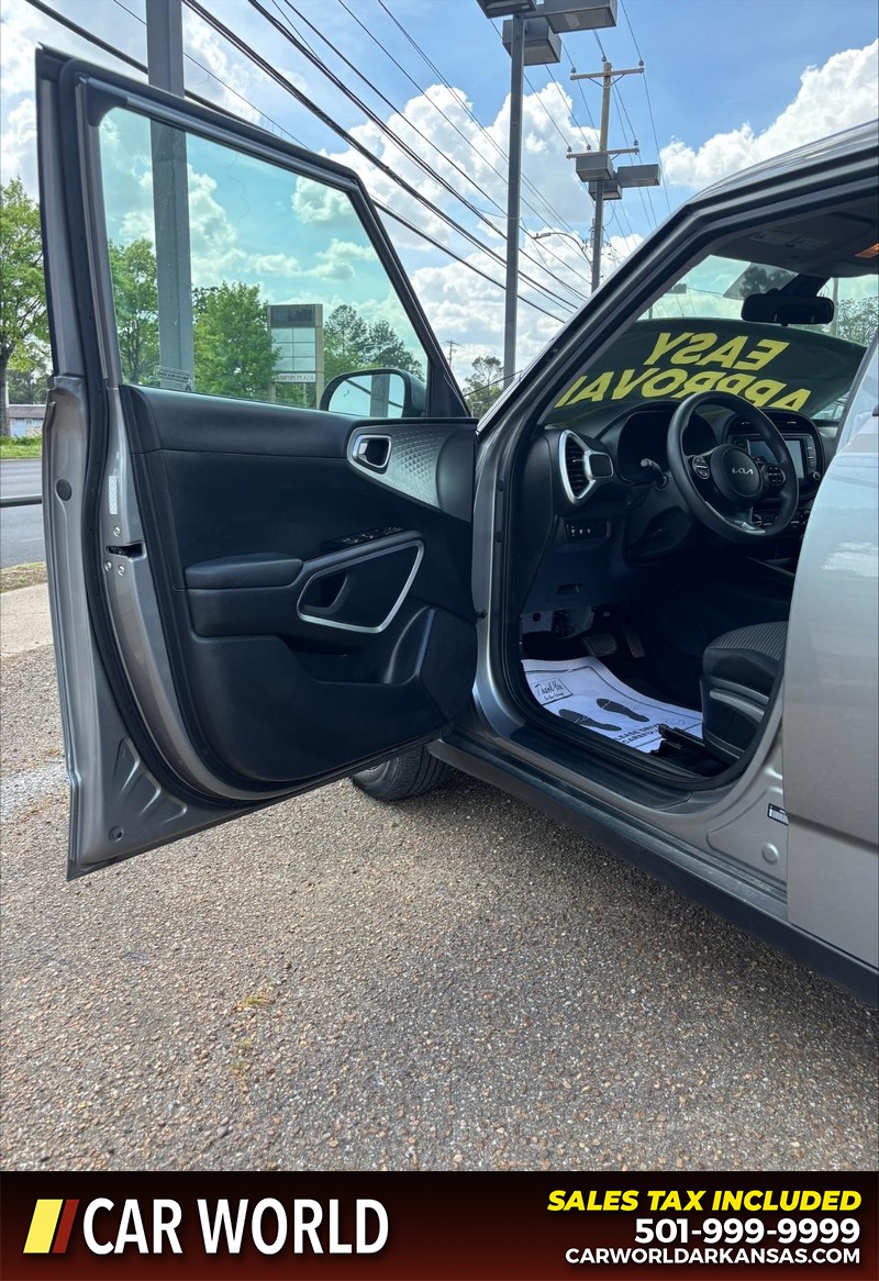 Kia Soul Vehicle Full-screen Gallery Image 12