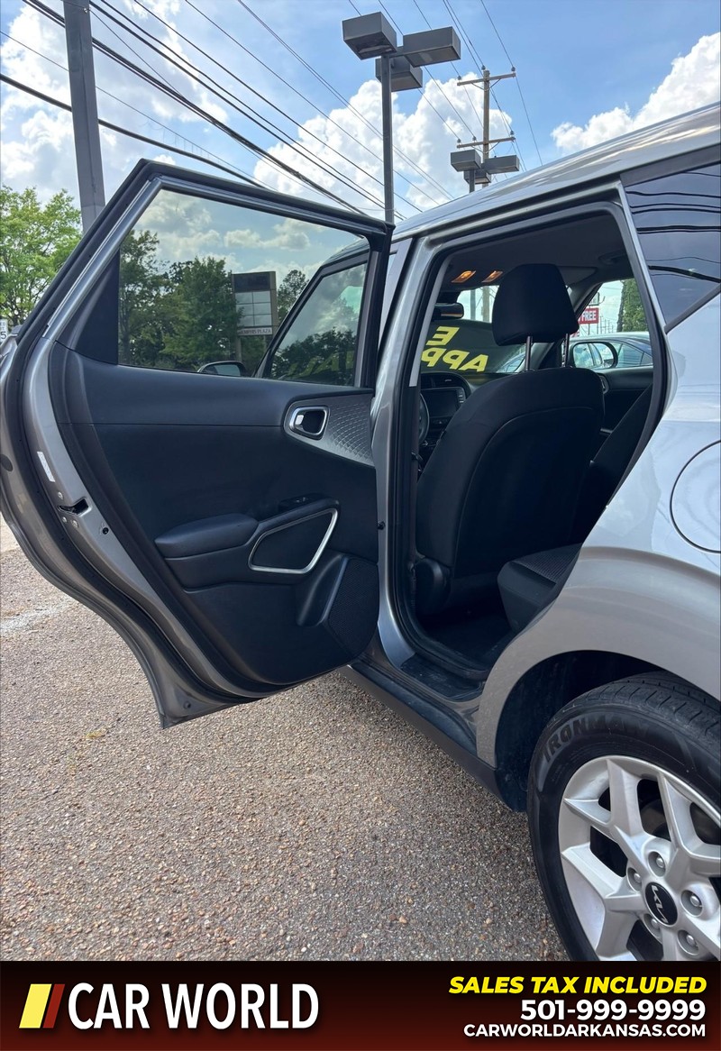 Kia Soul Vehicle Full-screen Gallery Image 14