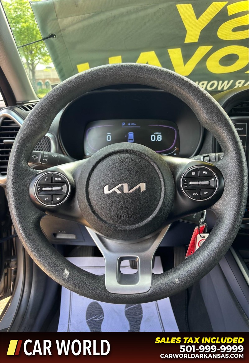 Kia Soul Vehicle Full-screen Gallery Image 19