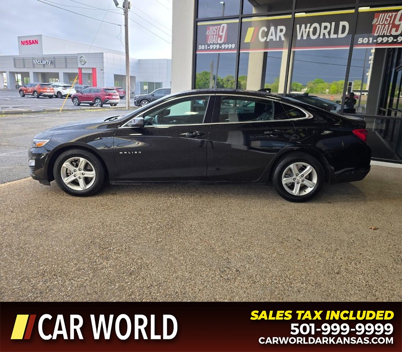 Chevrolet Malibu Vehicle Full-screen Gallery Image 4