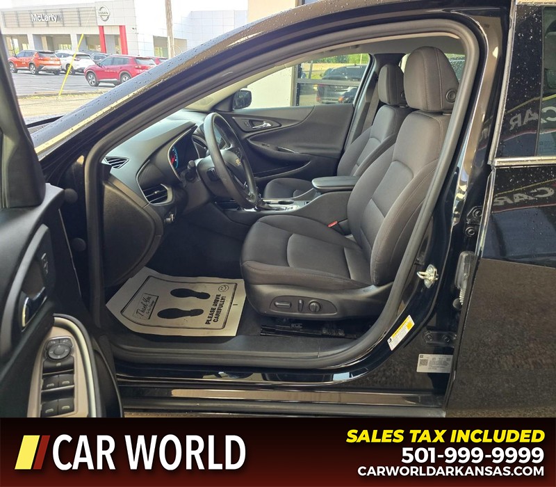 Chevrolet Malibu Vehicle Full-screen Gallery Image 8