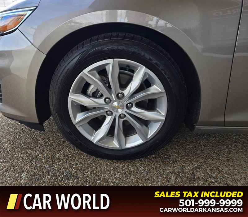 Chevrolet Malibu Vehicle Full-screen Gallery Image 6