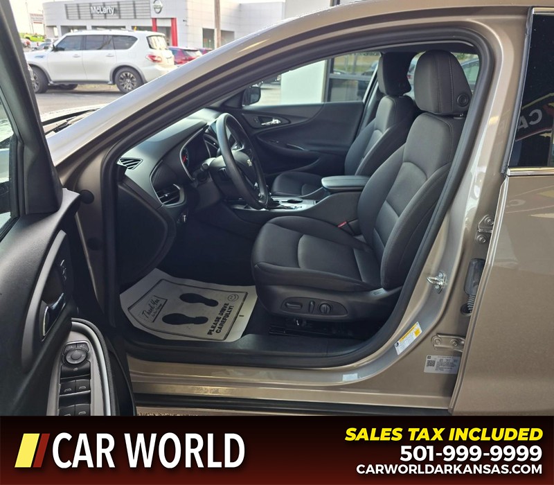 Chevrolet Malibu Vehicle Full-screen Gallery Image 8