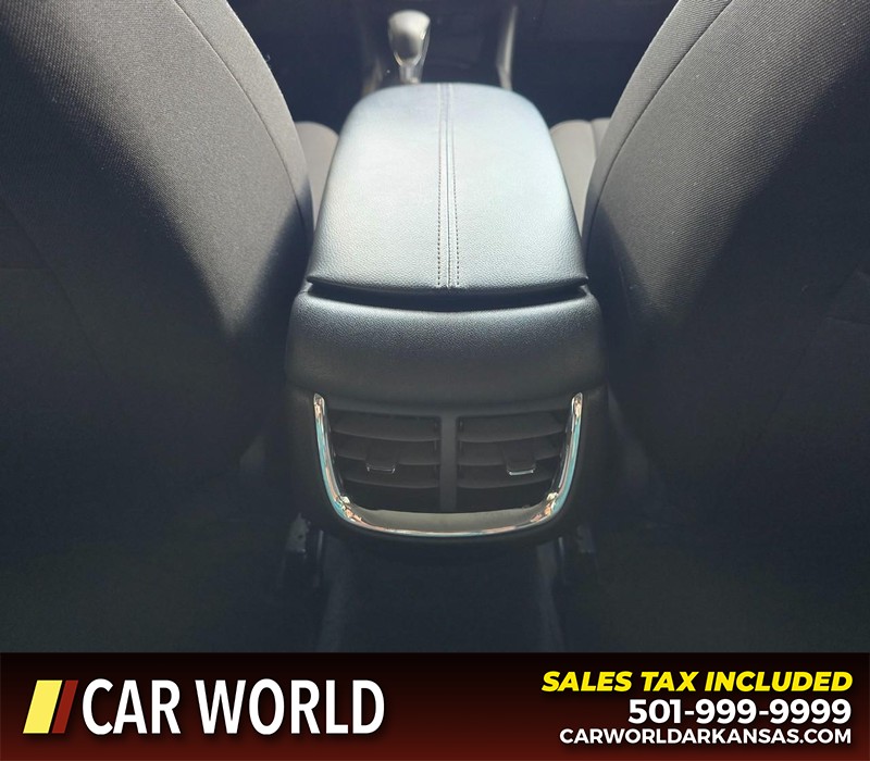 Chevrolet Malibu Vehicle Full-screen Gallery Image 20