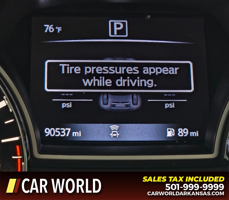 Nissan Altima Vehicle Full-screen Gallery Image 16