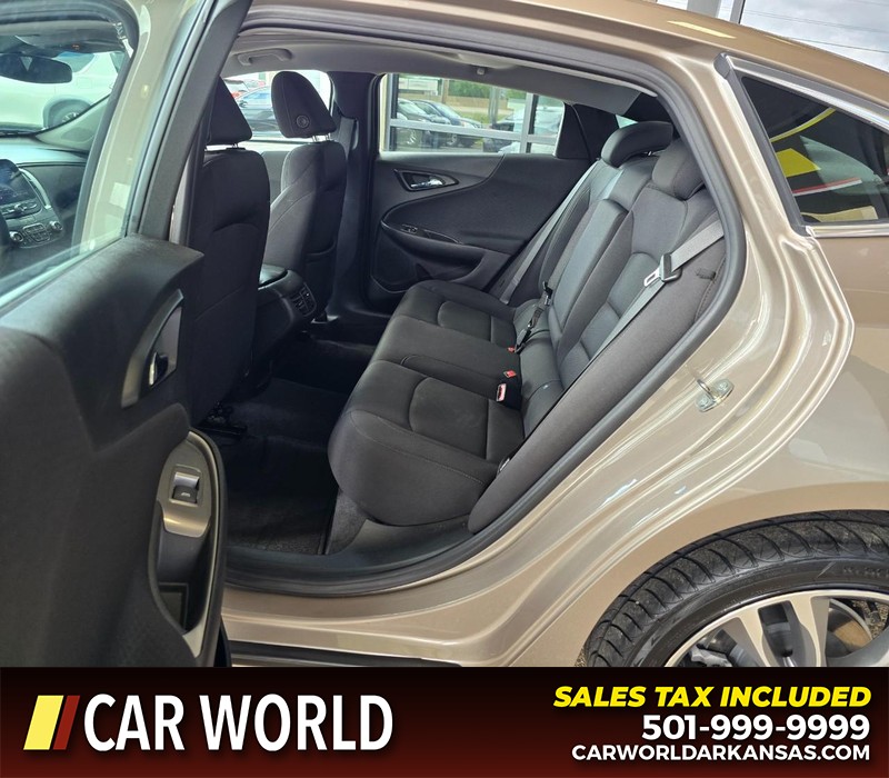 Chevrolet Malibu Vehicle Full-screen Gallery Image 10