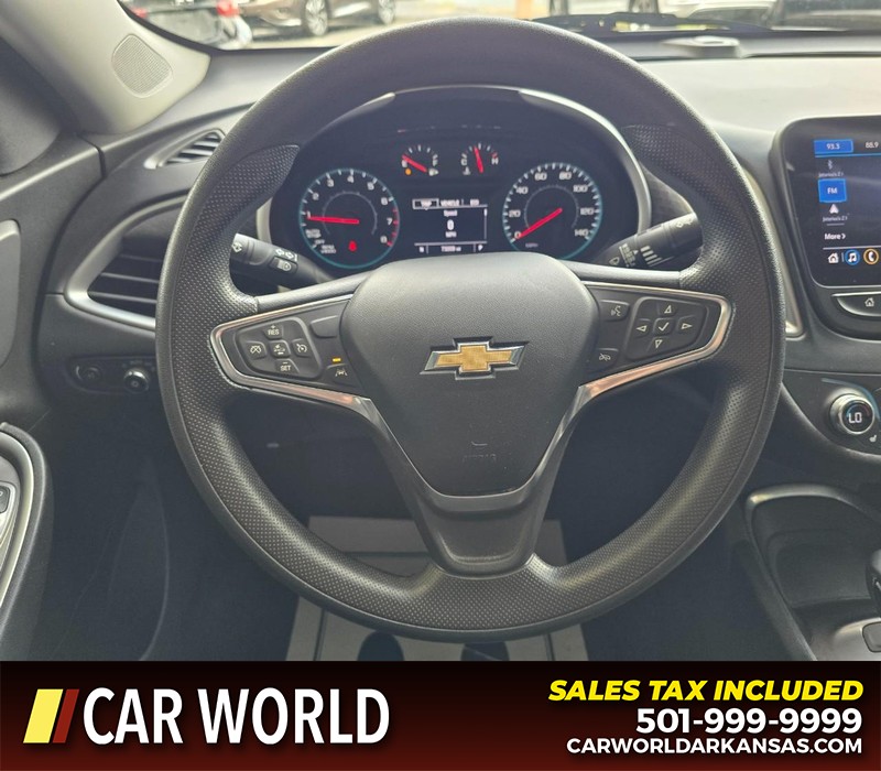 Chevrolet Malibu Vehicle Full-screen Gallery Image 15