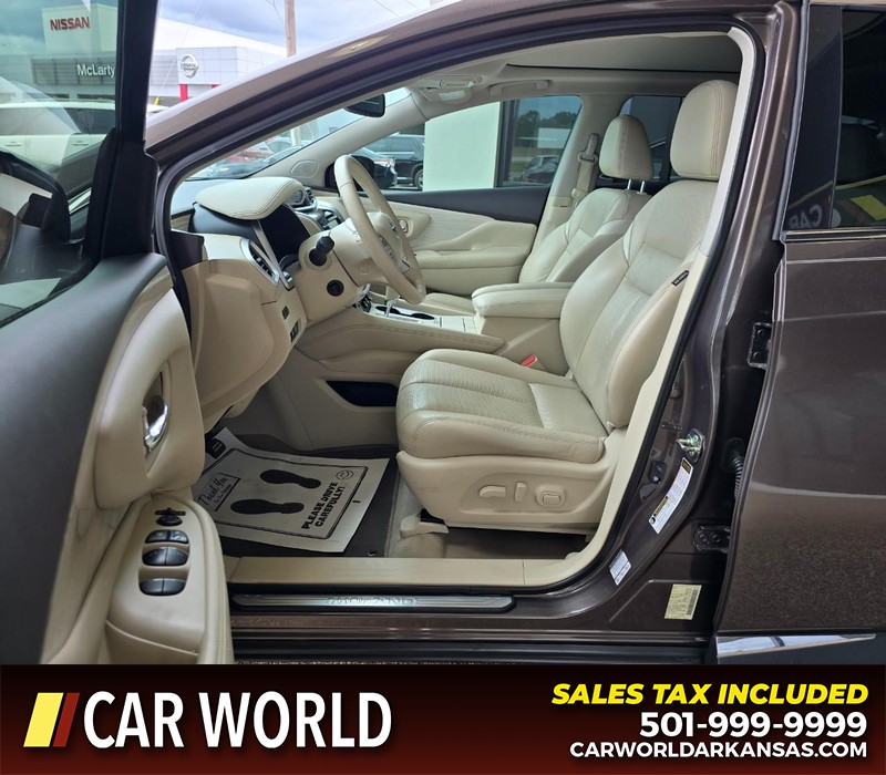 Nissan Murano Vehicle Full-screen Gallery Image 8