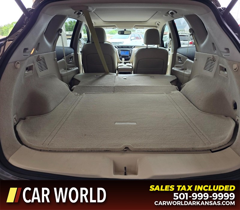 Nissan Murano Vehicle Full-screen Gallery Image 14