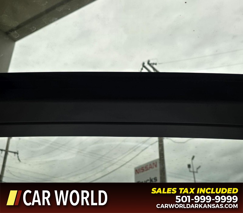 Nissan Murano Vehicle Full-screen Gallery Image 19