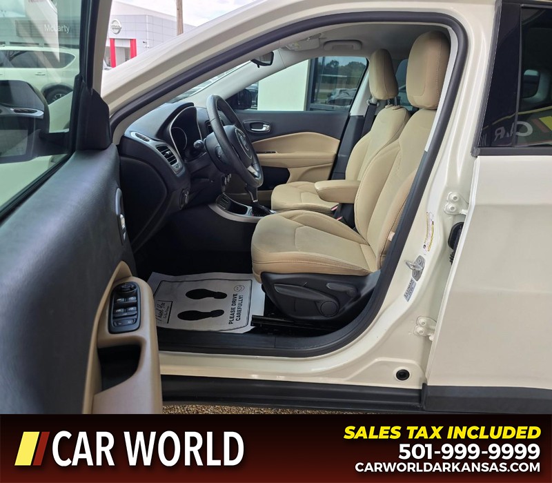 Jeep Compass Vehicle Full-screen Gallery Image 8