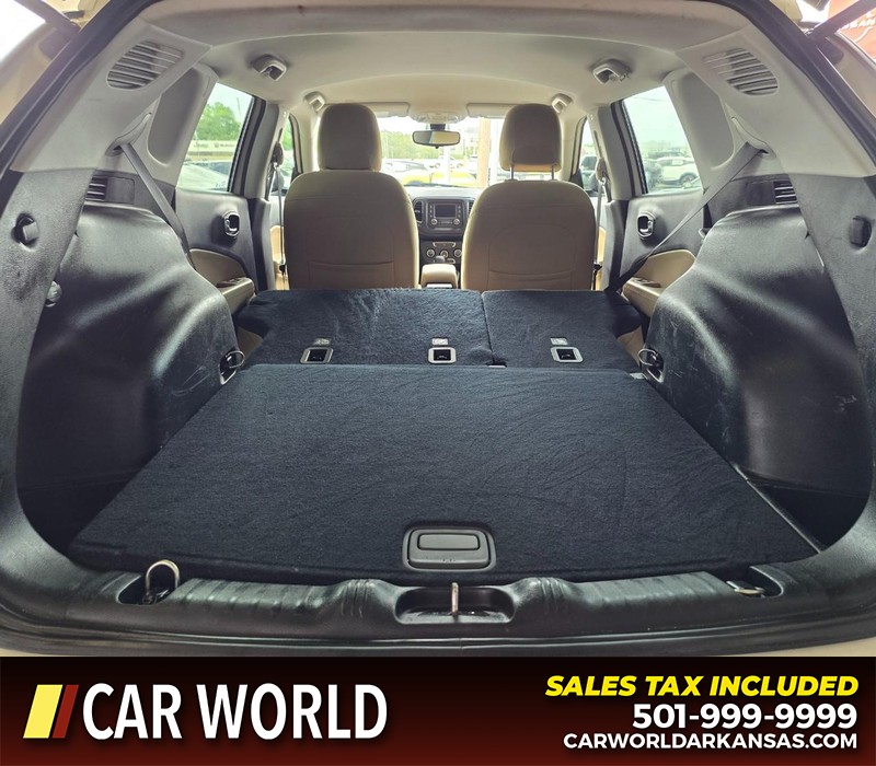 Jeep Compass Vehicle Full-screen Gallery Image 14