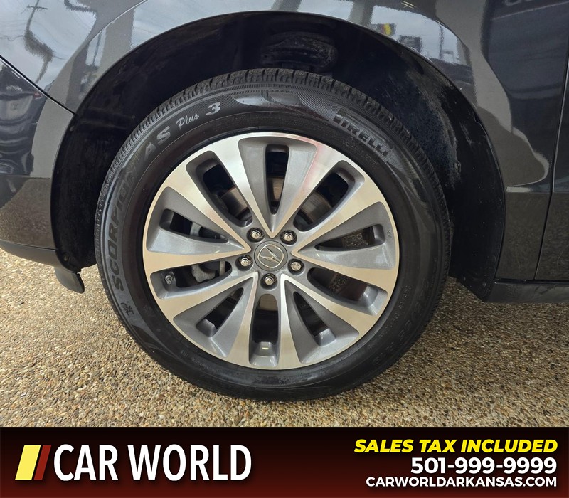 Acura MDX Vehicle Full-screen Gallery Image 6