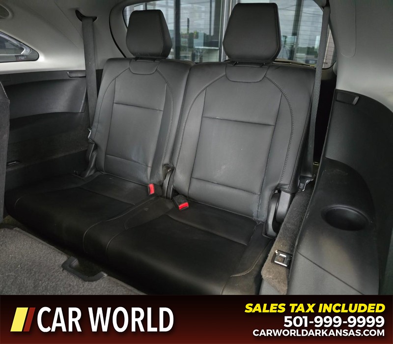 Acura MDX Vehicle Full-screen Gallery Image 11