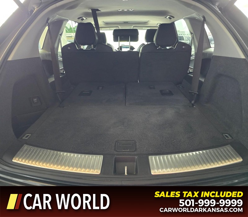 Acura MDX Vehicle Full-screen Gallery Image 15
