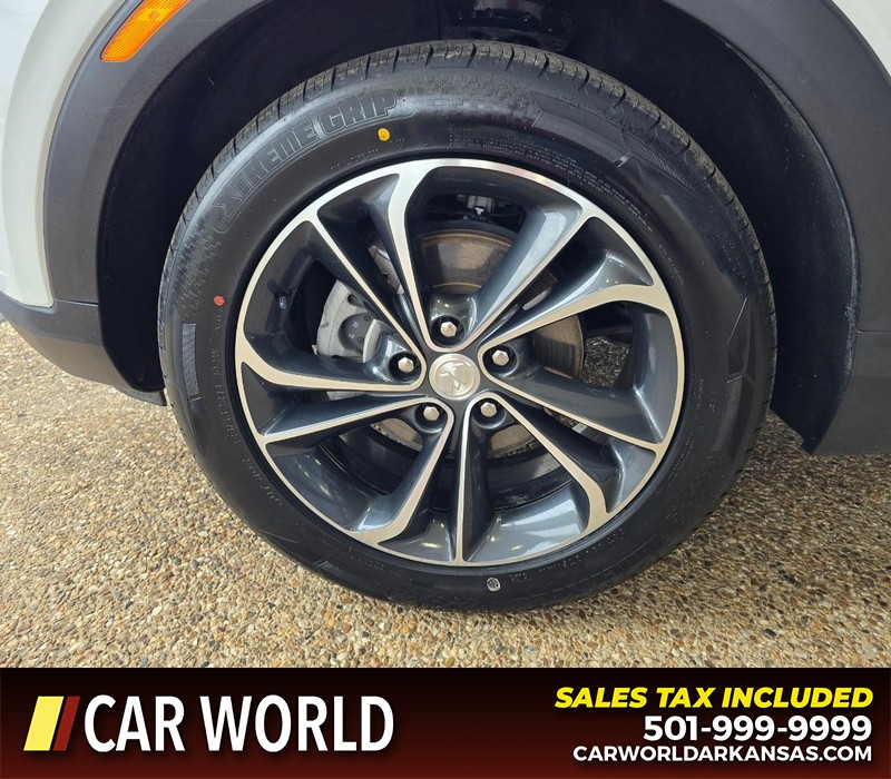 Buick Encore GX Vehicle Full-screen Gallery Image 6