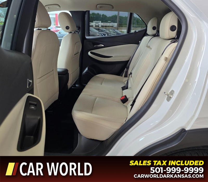 Buick Encore GX Vehicle Full-screen Gallery Image 10