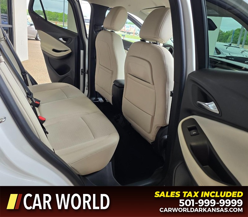 Buick Encore GX Vehicle Full-screen Gallery Image 12