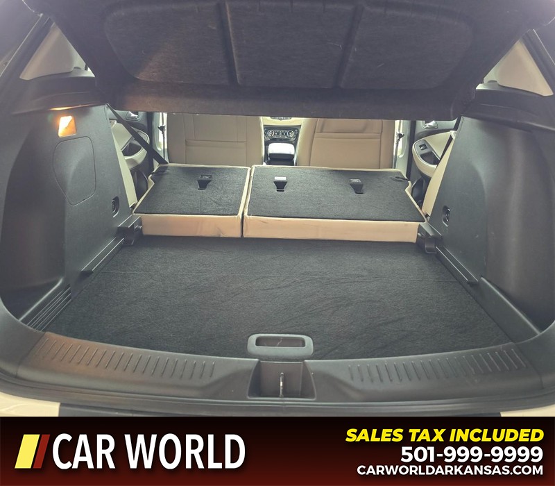 Buick Encore GX Vehicle Full-screen Gallery Image 14