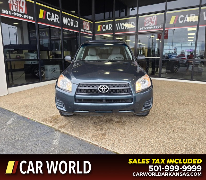 Toyota RAV4 Vehicle Full-screen Gallery Image 2