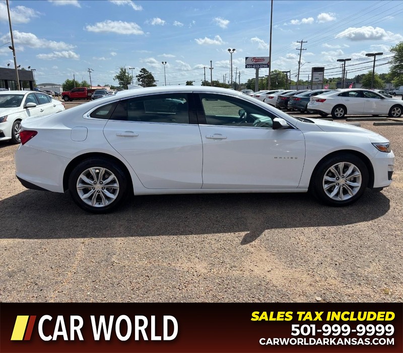 Chevrolet Malibu Vehicle Full-screen Gallery Image 2