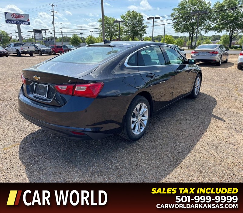 Chevrolet Malibu Vehicle Full-screen Gallery Image 3