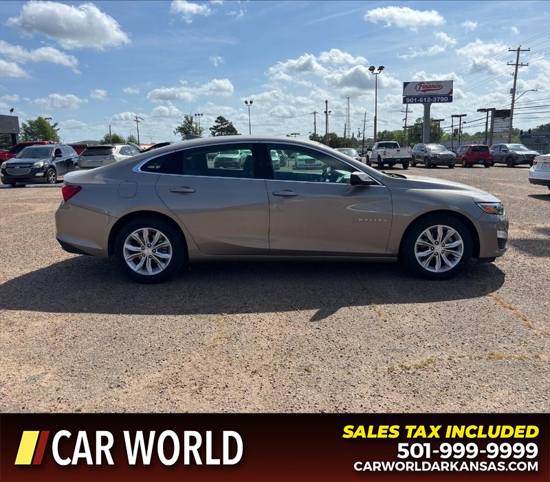 Chevrolet Malibu Vehicle Full-screen Gallery Image 2