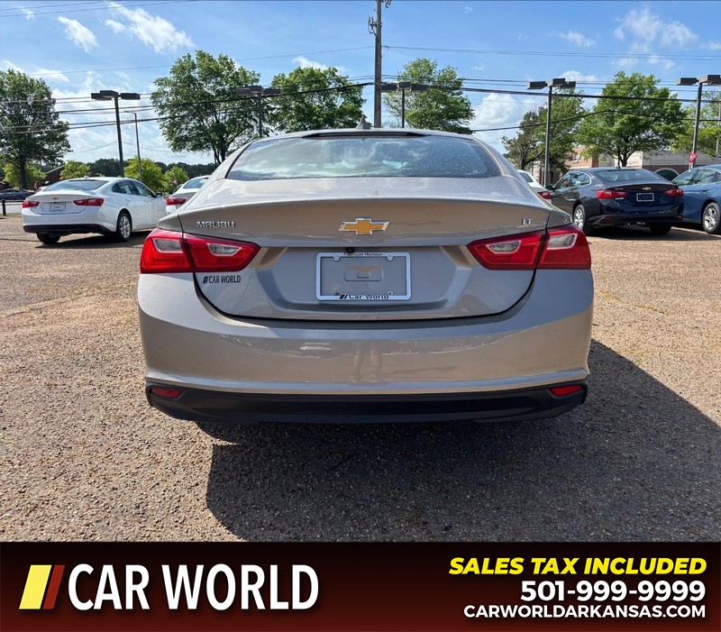 Chevrolet Malibu Vehicle Full-screen Gallery Image 4