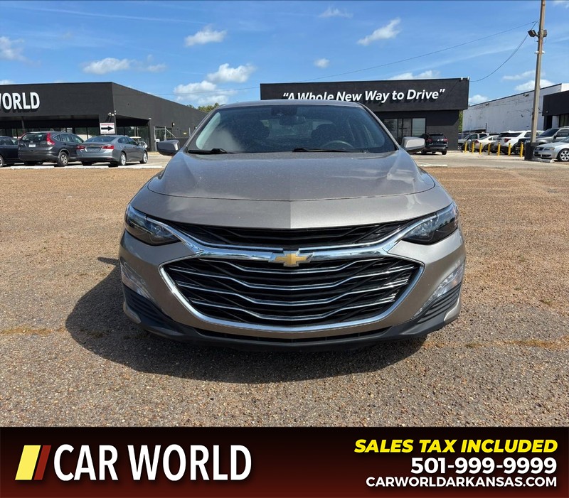 Chevrolet Malibu Vehicle Full-screen Gallery Image 10