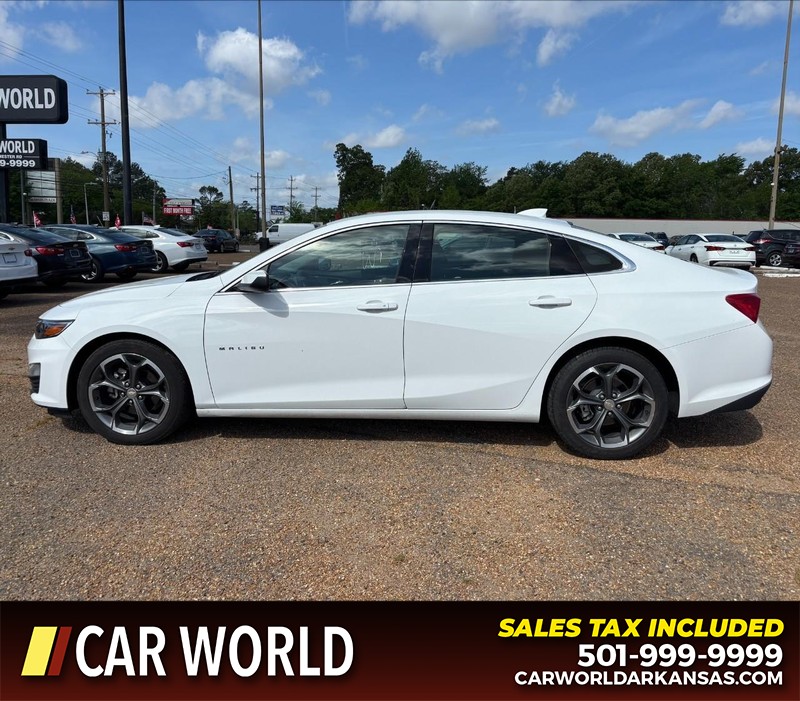 Chevrolet Malibu Vehicle Full-screen Gallery Image 8