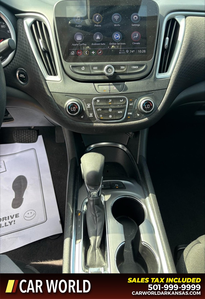 Chevrolet Malibu Vehicle Full-screen Gallery Image 17