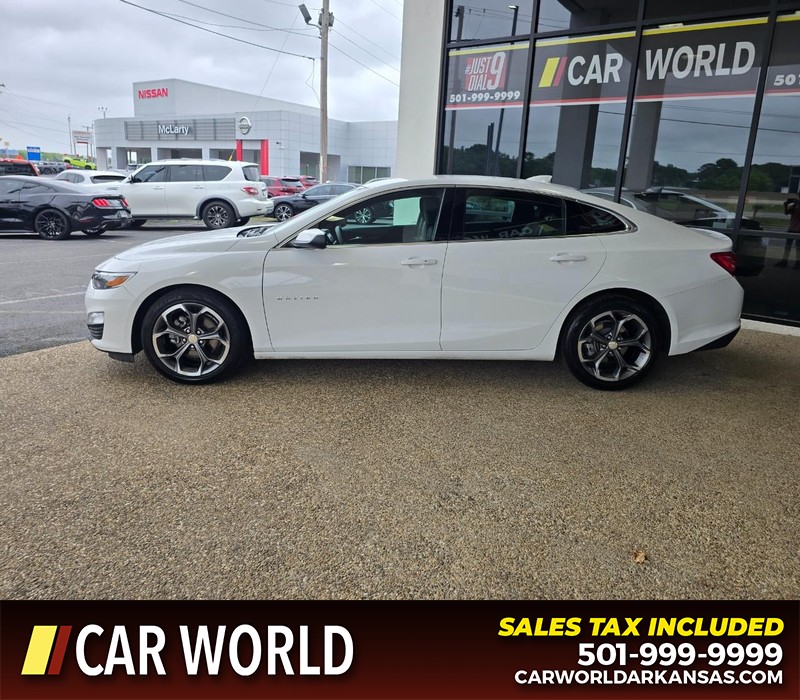 Chevrolet Malibu Vehicle Full-screen Gallery Image 4