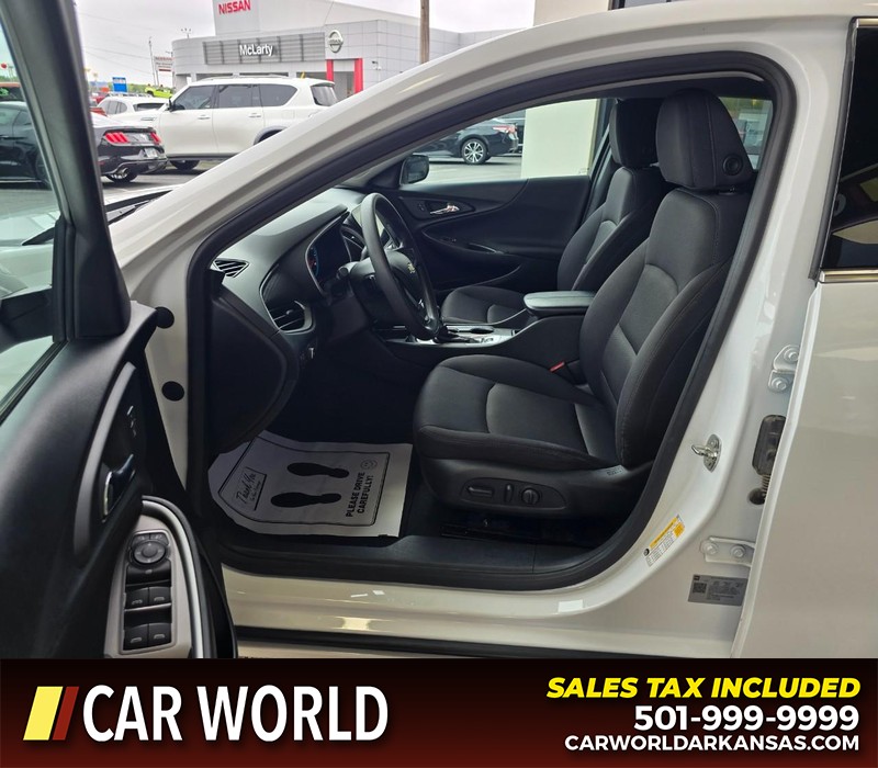 Chevrolet Malibu Vehicle Full-screen Gallery Image 8