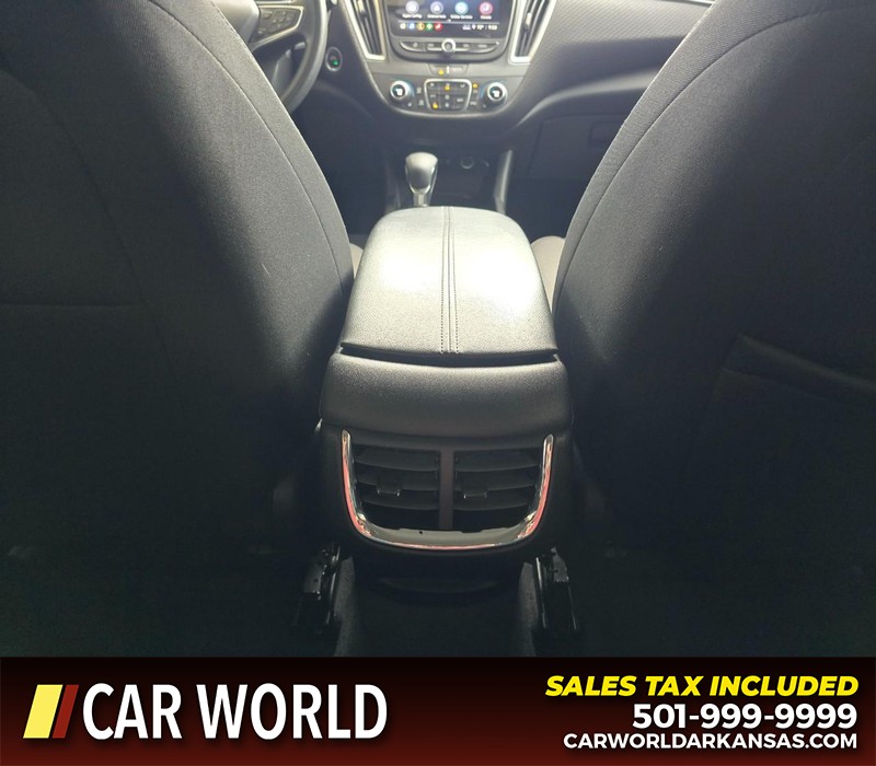 Chevrolet Malibu Vehicle Full-screen Gallery Image 19