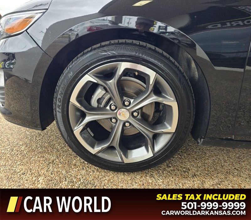 Chevrolet Malibu Vehicle Full-screen Gallery Image 6