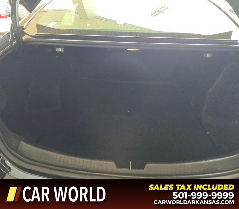 Chevrolet Malibu Vehicle Full-screen Gallery Image 13