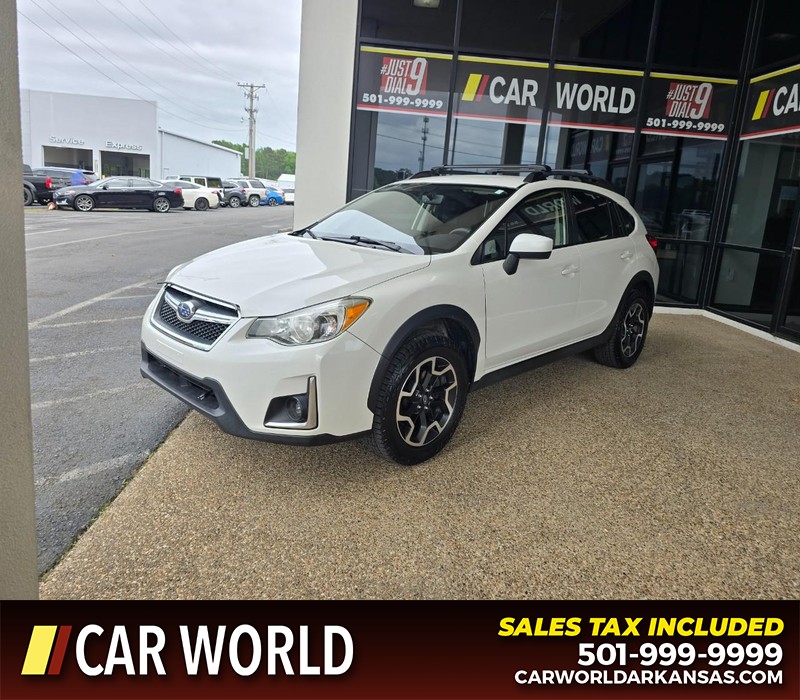 Subaru Crosstrek Vehicle Full-screen Gallery Image 3