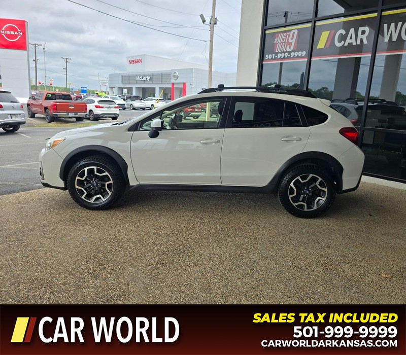 Subaru Crosstrek Vehicle Full-screen Gallery Image 4