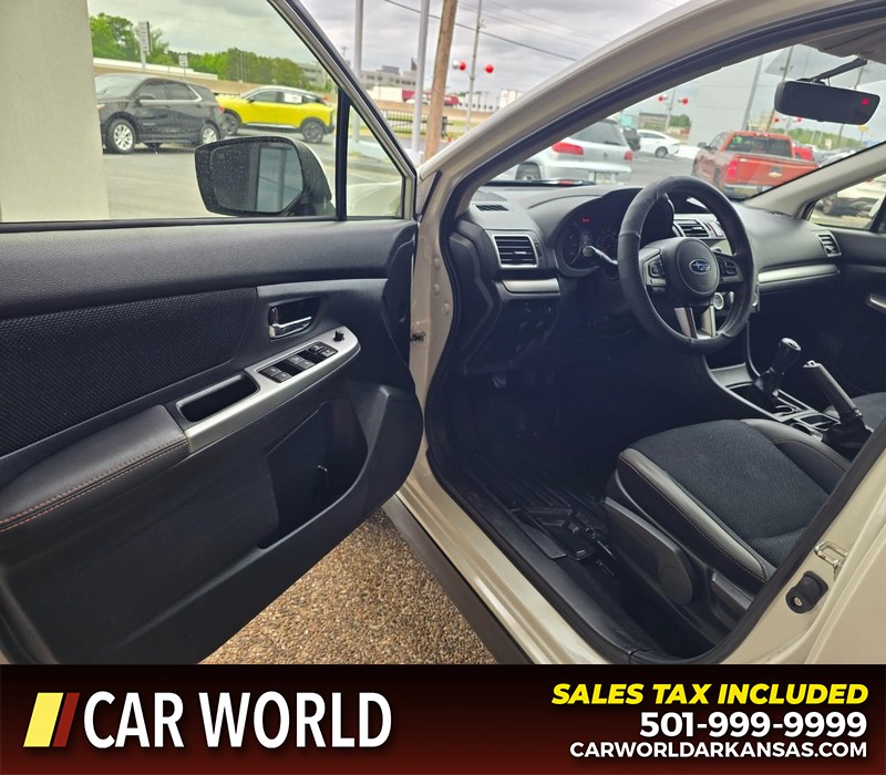 Subaru Crosstrek Vehicle Full-screen Gallery Image 7