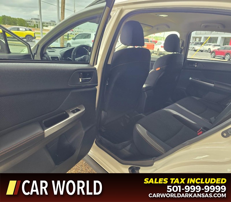 Subaru Crosstrek Vehicle Full-screen Gallery Image 9