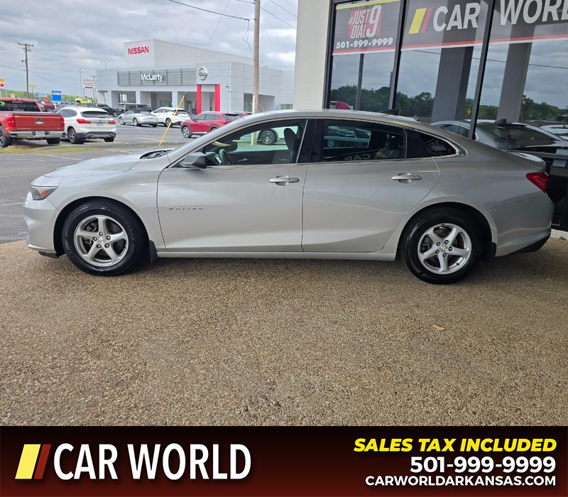 Chevrolet Malibu Vehicle Full-screen Gallery Image 4