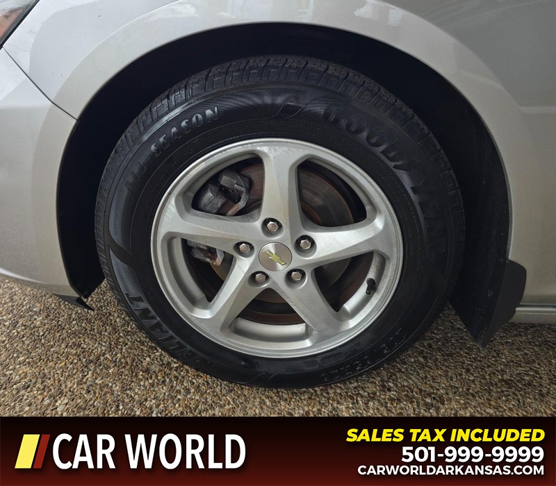 Chevrolet Malibu Vehicle Full-screen Gallery Image 6