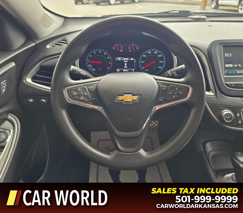 Chevrolet Malibu Vehicle Full-screen Gallery Image 15
