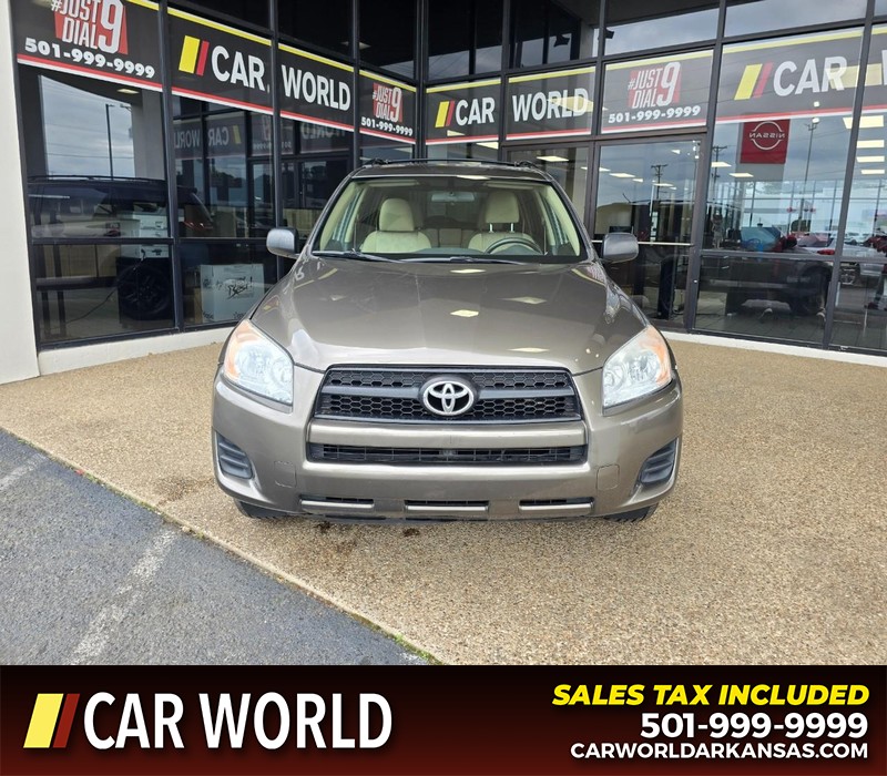 Toyota RAV4 Vehicle Full-screen Gallery Image 2