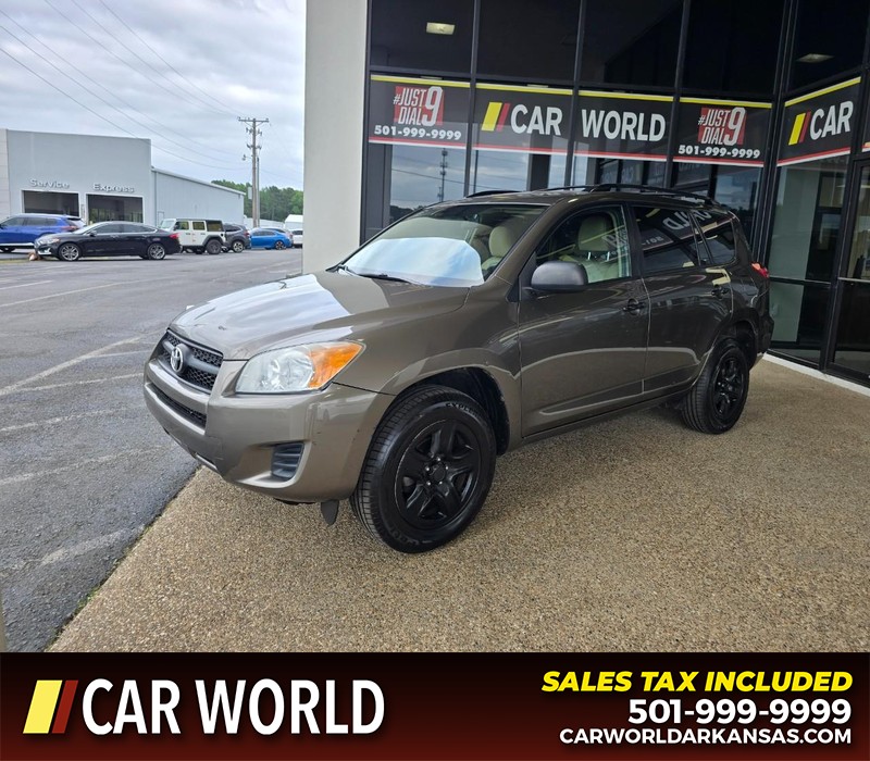 Toyota RAV4 Vehicle Full-screen Gallery Image 3