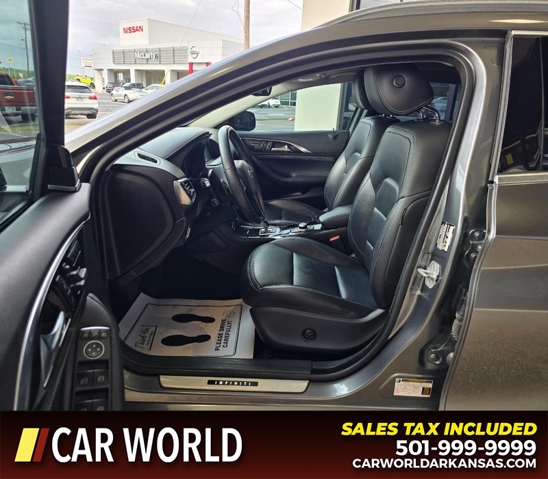 INFINITI QX30 Vehicle Full-screen Gallery Image 8