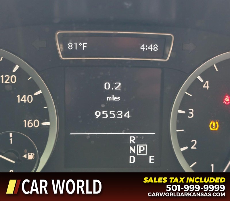 INFINITI QX30 Vehicle Full-screen Gallery Image 16